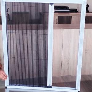China Fold Height 15mm Plisse Insect Screen For Pleated Door Screen Mesh Mosquito Net factory