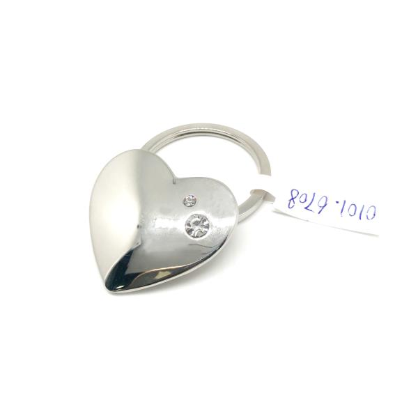 Logo Embossed Lovely Metal Key Charm / Cute Key Ring Personalized Gift Souvenir
