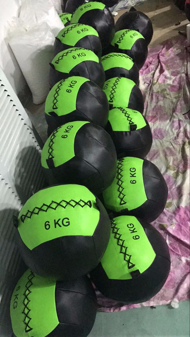 Customized Color Soft Medicine Ball PU Material High Impact Withstand