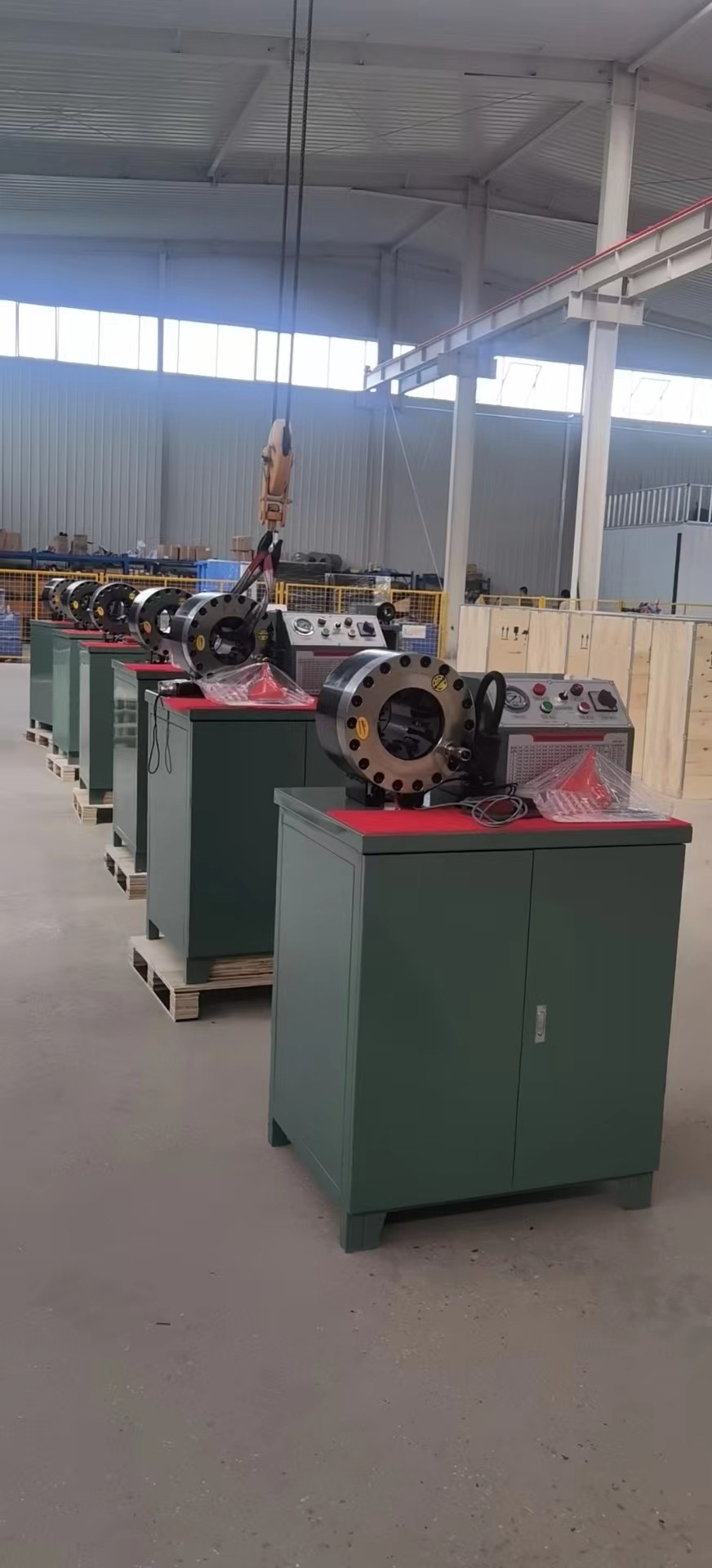 6-51mm Electric Power 220v/240v/380v/415v Rubber Hose Crimping Machine 600T Crimping Force With Size 860*640*1300 mm