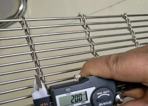 China 8mm Tec Sieve Architectural Woven Metal Mesh Multi Barrette Weave / Cable Mesh System factory