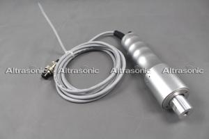 China Riveting Embossing Ultrasonic Spot Welding Machine Automotive Interior Plastic Parts factory