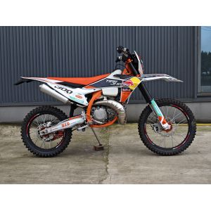 China 2 Stroke 300cc Enduro Motocross Bike With Single Chamber Dual Mode Front Absorbers on sale