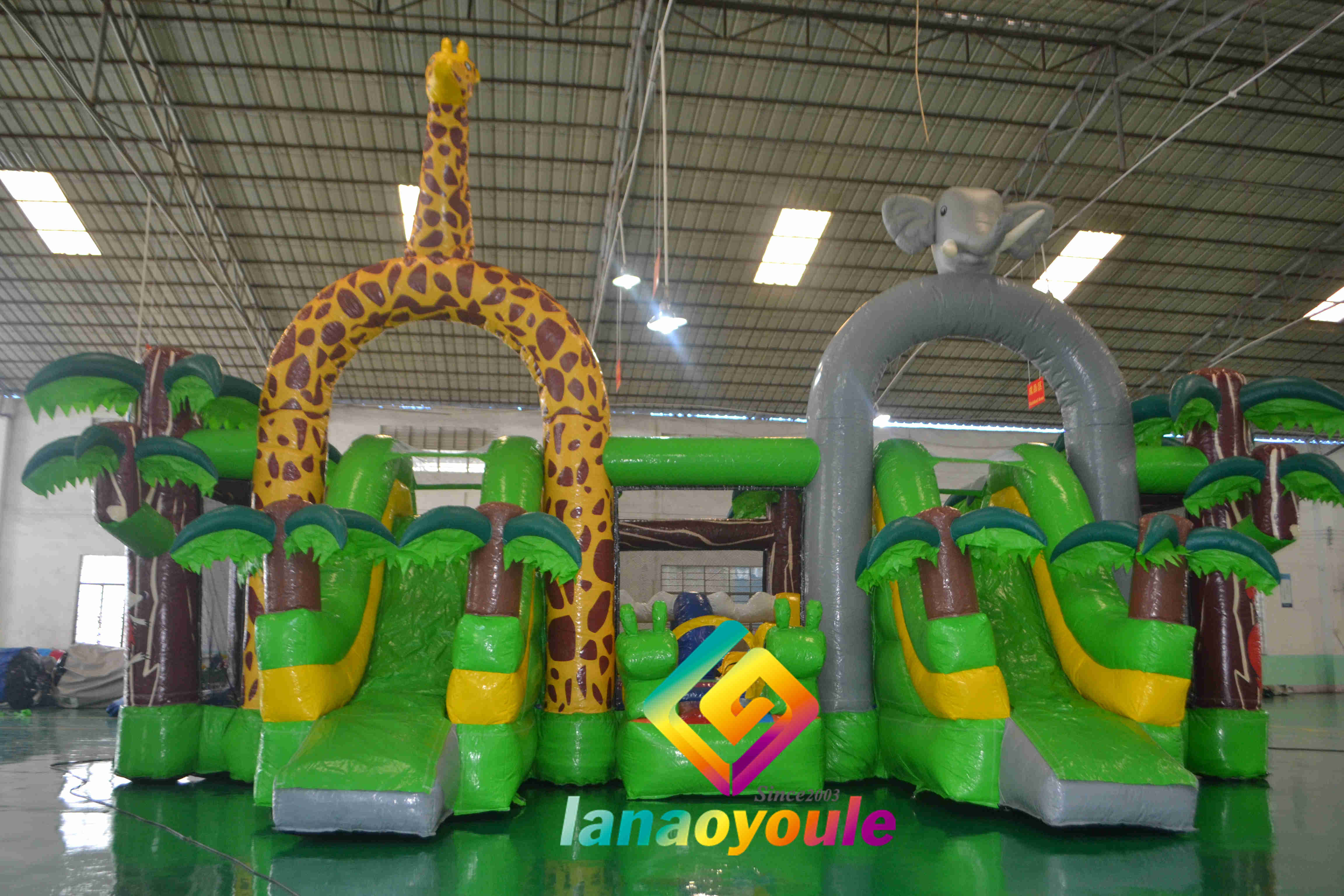 Quadruple Stitching Zoo Park Theme Inflatable Bounce House