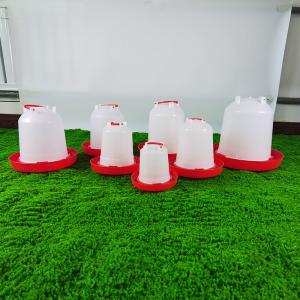 China Automatic Plastic Poultry Drinker Cylindrical Shape Easy Installation Anti Drip Design factory