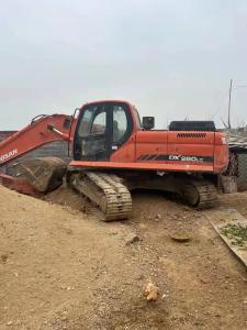 China second-hand Doushan excavator DX260LC large excavator low-priced export factory
