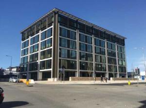 China Insulated Steel Structure With Durable Wall Prefabricated Office Building factory