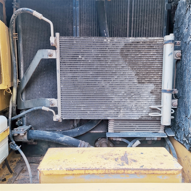 2019 Komatsu PC200 Crawler Excavator with EPA Certificate and 0.8 m3 Bucket Capacity