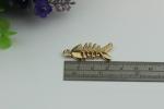 Small light gold fish bones pattern zinc alloy metal handbag logo label tags for