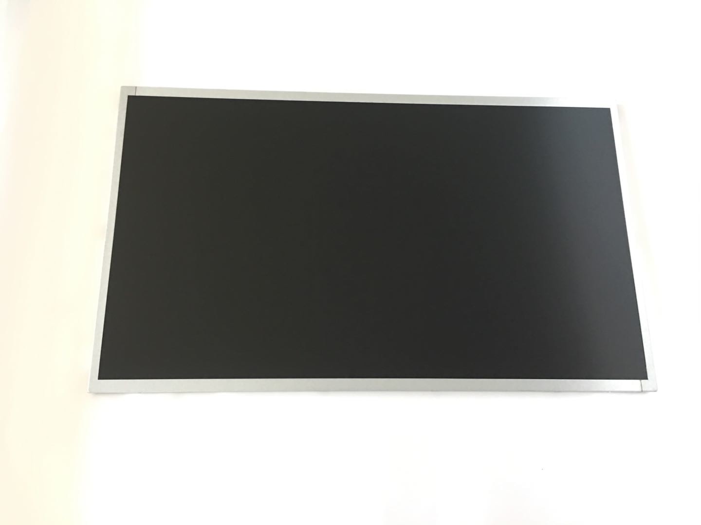 G080UAN02.1 AUO 8INCH 1200×1920RGB 390CD/M2 WLED MIPI Operating Temp.: 0 ~ 50 °C INDUSTRIAL LCD DISPLAY