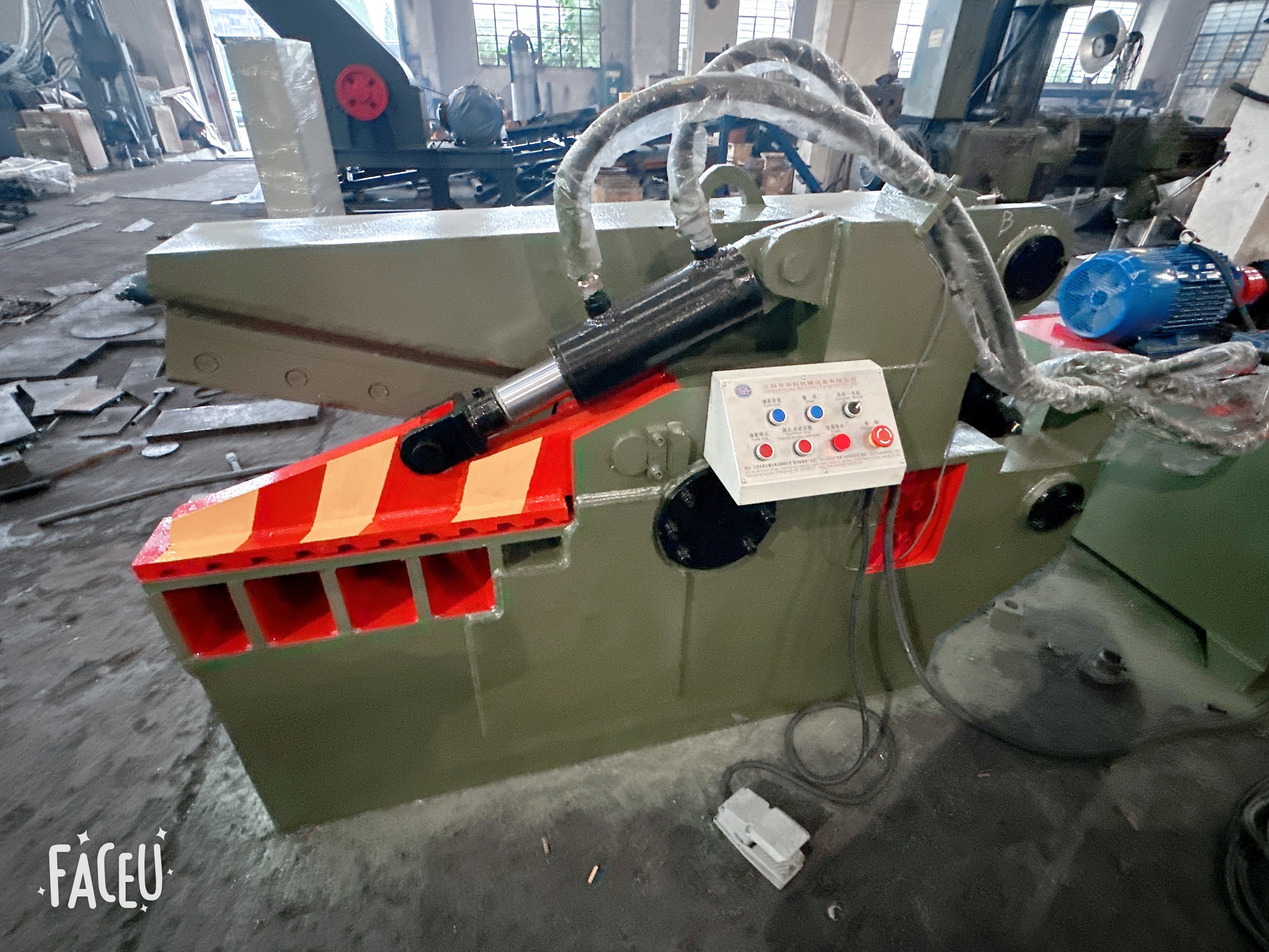 Hydraulic 15kw Motor Scrap Metal Alligator Shear For Steel