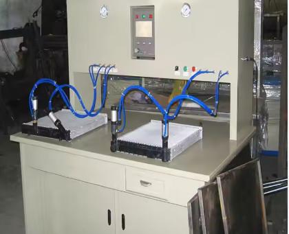 0-300 Kpa Pressure Test Range Air Tester For Leak Testing In White Products Top
