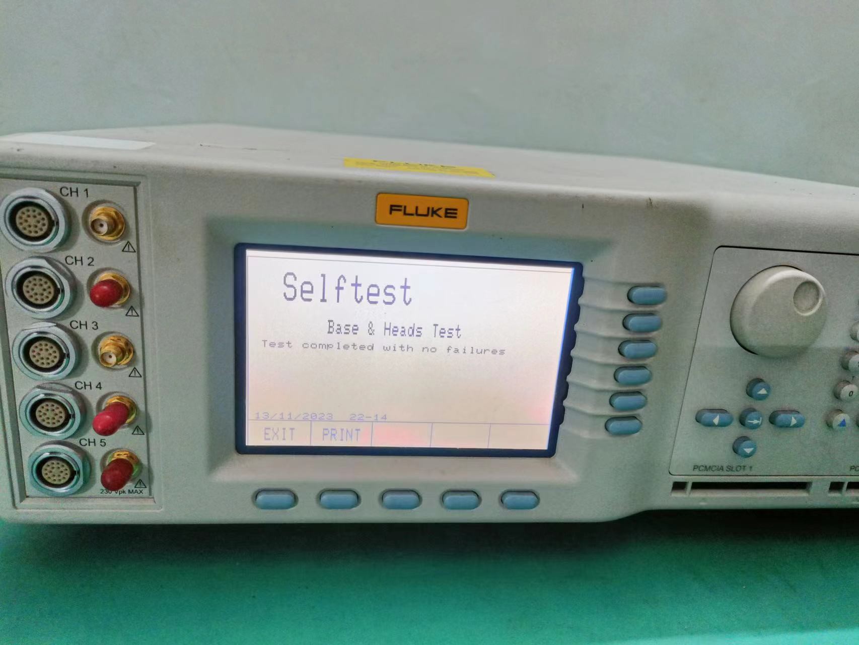 Surplus Test Equipment WAVETEK Fluke 9500B 3200 Oscilloscope Calibrator