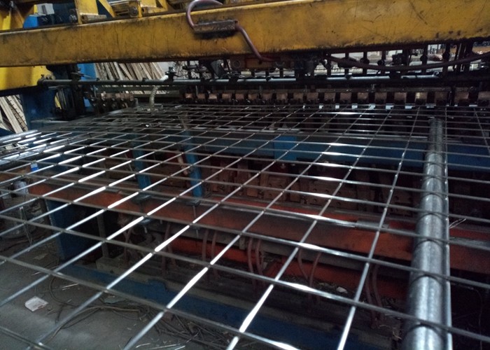 Stainless Steel Welded Wire Mesh Panel 1 X 1 12 Gauge Silver Color