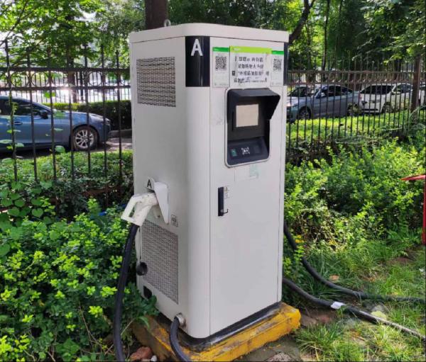 DC Commercial EV Charging Points Europe CCS Chademo Electric Car Charging Port