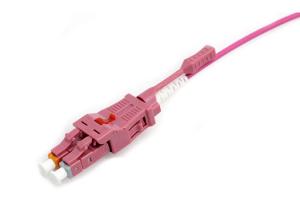China Magenta LC Uniboot Fiber Optic Patchcord Polarity Changeable LC OM4 factory