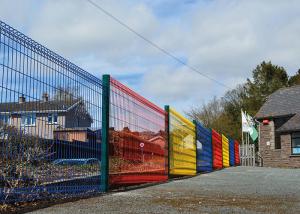 China H2030mm Steel Mesh Roll Top Welded Wire Garden Fence factory