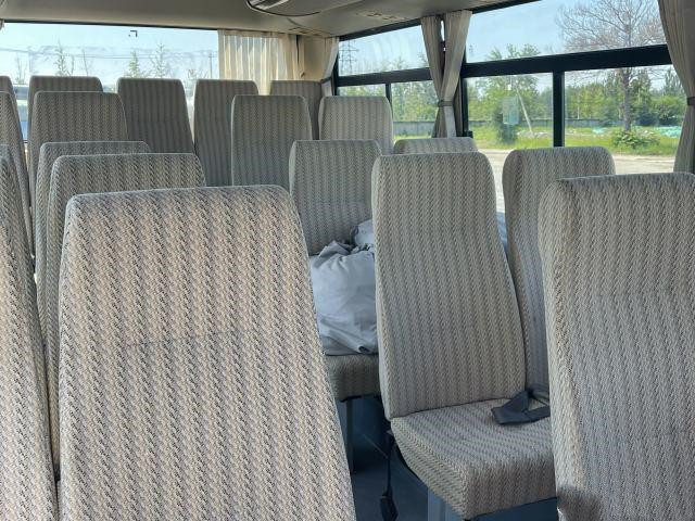 Used Bus 53 Seats Coach BusesPlate Spring Suspension 98kw Yuchai Engine ZK6720D