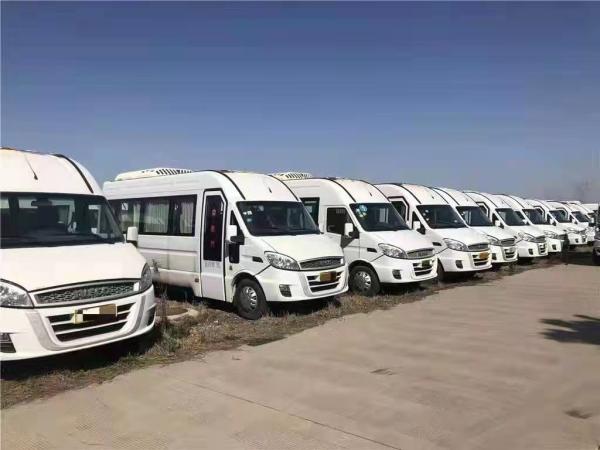 White Iveco Brand Used And New Minibus 15 Seats 129Hp Diesel 2016-2017 Year