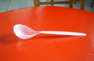 China fast food plastic disposable spoon tableware Straight shank yogurt spoon factory