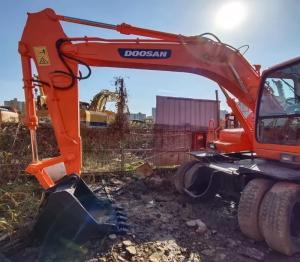 China Doosan Machines Used In Excavation DX140W Second Hand Diggers factory