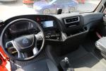 Left Driving Sinotruck Sitrak C7H Diesel Tractor Head Truck 89KM/H