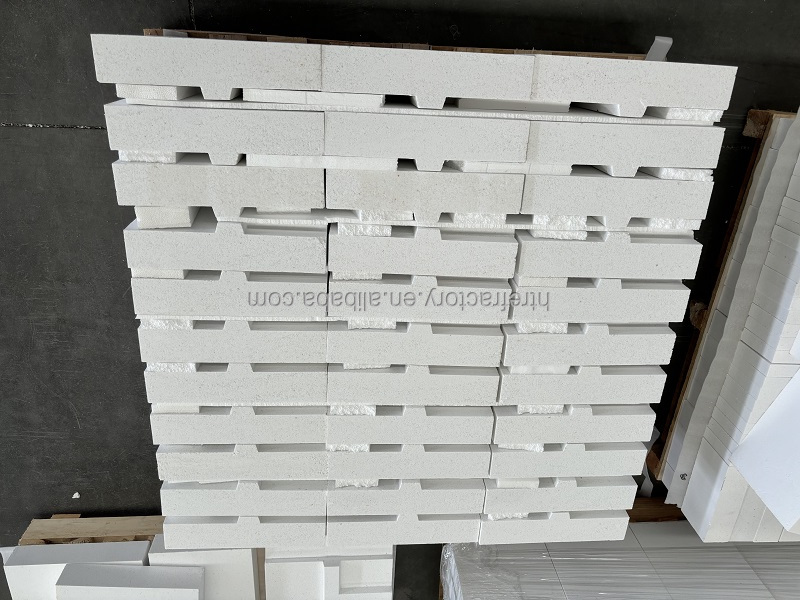 Mullite Bricks Have High Refractorines Withstand High Temperatures In Glass Kilns Stable Support
