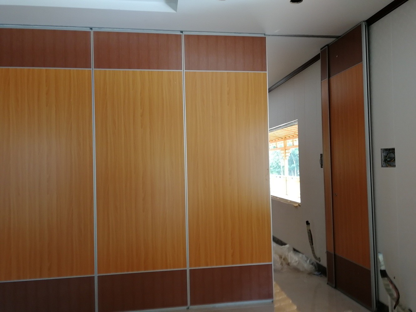 Interior Wooden Sound Proofing Acoustic Room Dividers / Folding Partition Wall
