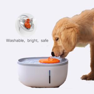 China Dog Water Fountain Dispenser Pet Avocado Shaped Water Fountain 2000 ml Food grade factory