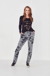 China AW20 Hot Selling Fashion Knitting Print fabric Ladies Top In Low Price factory