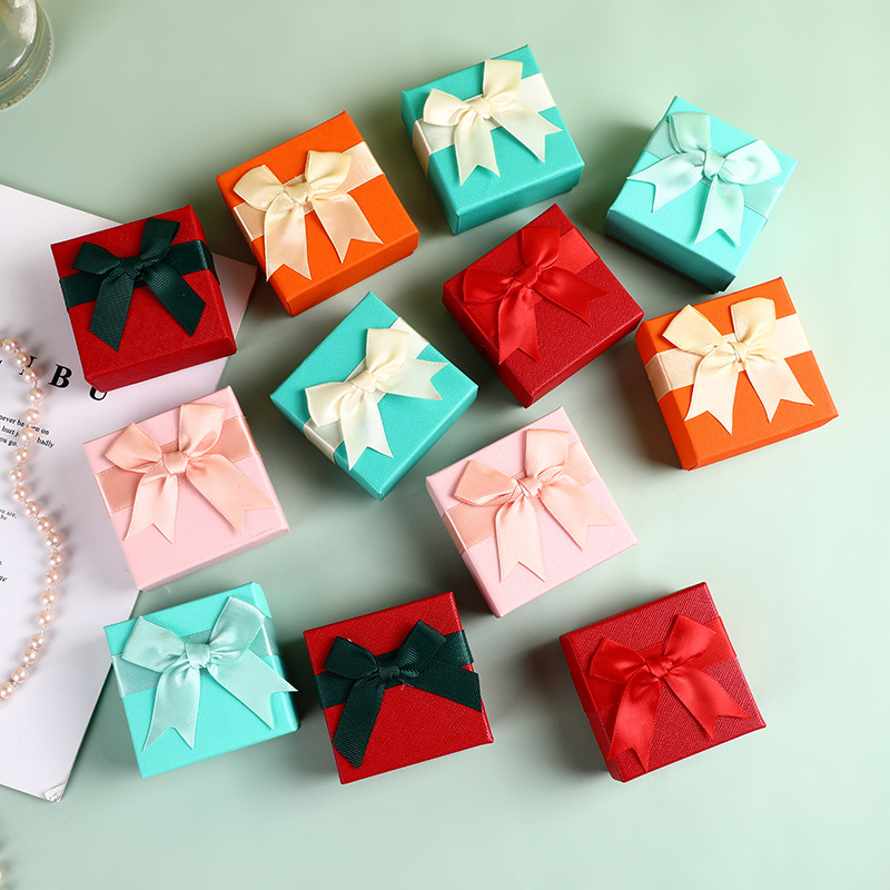 Square Recycled Materials Jewelry Packaging Paper Boxes for Luxury Rings and Earrings