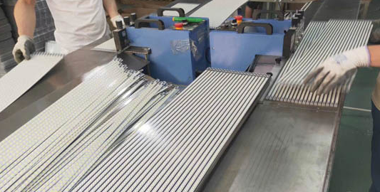 led pcb separator