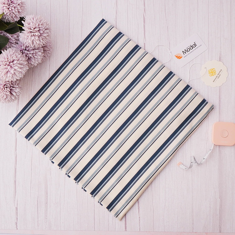 Madal Fabric Hygroscopic And Comfortable Anti-Pilling Striped Material Fabric For Casual Wear