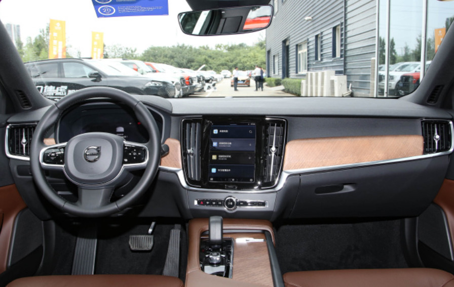 VOLVO S90 2023 B5 Zhiyi Haohua version 4 Door 5 seats Medium Large Saloon