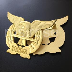 China Golden Eagle Badge, Cutout Eagle Flying Badge Customized, Eagle LOGO Badge Brooch Custom factory