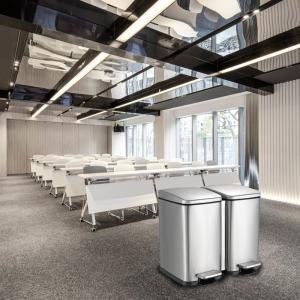China Silver 5.28 Gallon Dual Trash Recycle Can factory