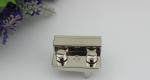 Handbag hardware suppliers wholesale light gold metal push lock