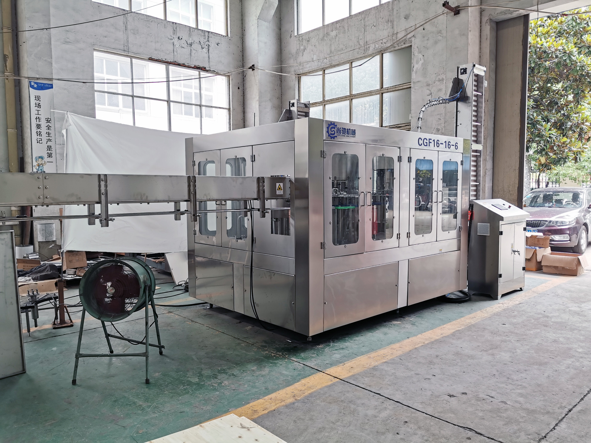 Stainless Steel Rotary Type Plastic Bottle Filling Machine With High Efficiency