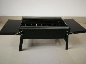 China BBQ Equipment Folding Portable Outdoor Bbq Grill Cooking Easy For Assemble factory