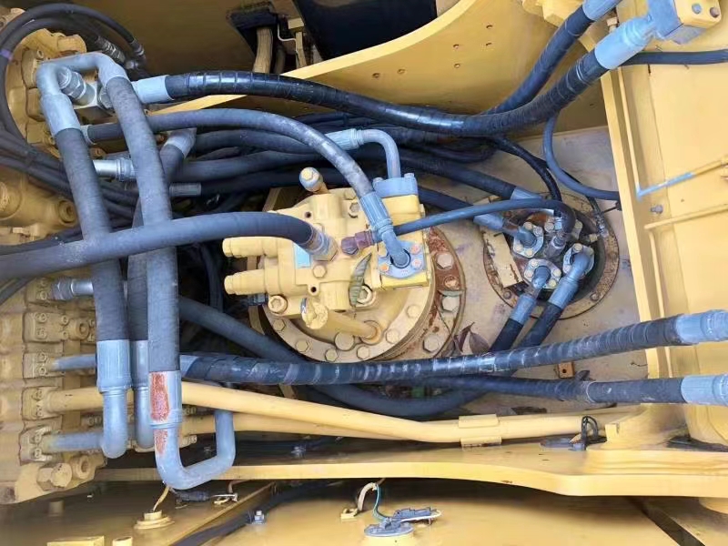 Original Japan 320D Caterpillar Excavator 20 Ton Operating Weight in Great Condition