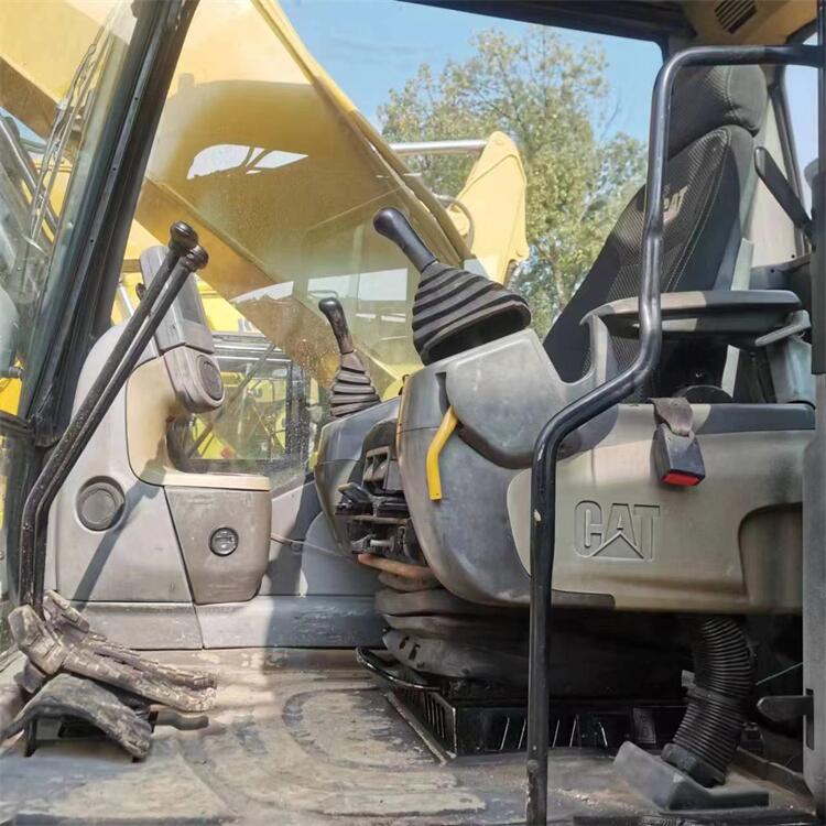 Lowest and Less Hour Japan Made Second Hand Caterpillar 329D Crawler Excavator in Shanghai