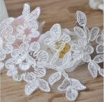 Apparel Accessories Ivory/Black Embroidery Lace Applique for Bridal Dress