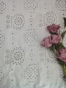 China 3D Flower Sequin Tulle Fabric Embroidered Bridal Net Lace Style factory