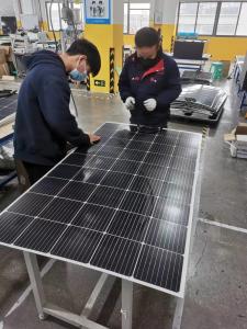 China Polycrystalline Silicon Flexible Folding Solar Panel Kit 100W 200W 300W factory