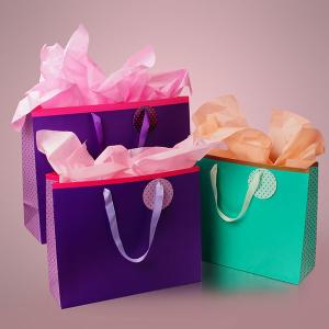 China Contemporary Bespoke Jewelry Paper Bags , Printing Paper Large Gift Bags factory