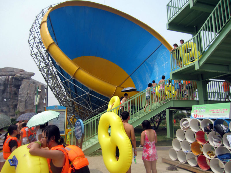 China tai'antheme theme adult amusement house hotspring water theme park resort equipment slides rides projects design p