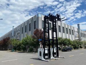 China Single Reach Electric Pallet Stacker Walk Behind With 2000 KG Load Capacity factory
