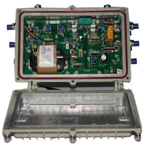 China 47~1000MHz 30dB Gain Waterproof CATV Line Extender Amplifier factory