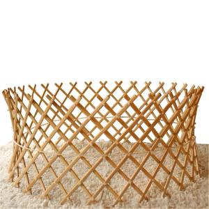 China Upgrade Your Living Room with Our Sturdy and Eco-Friendly Large Baby Solid Wood Foldable Playpen factory