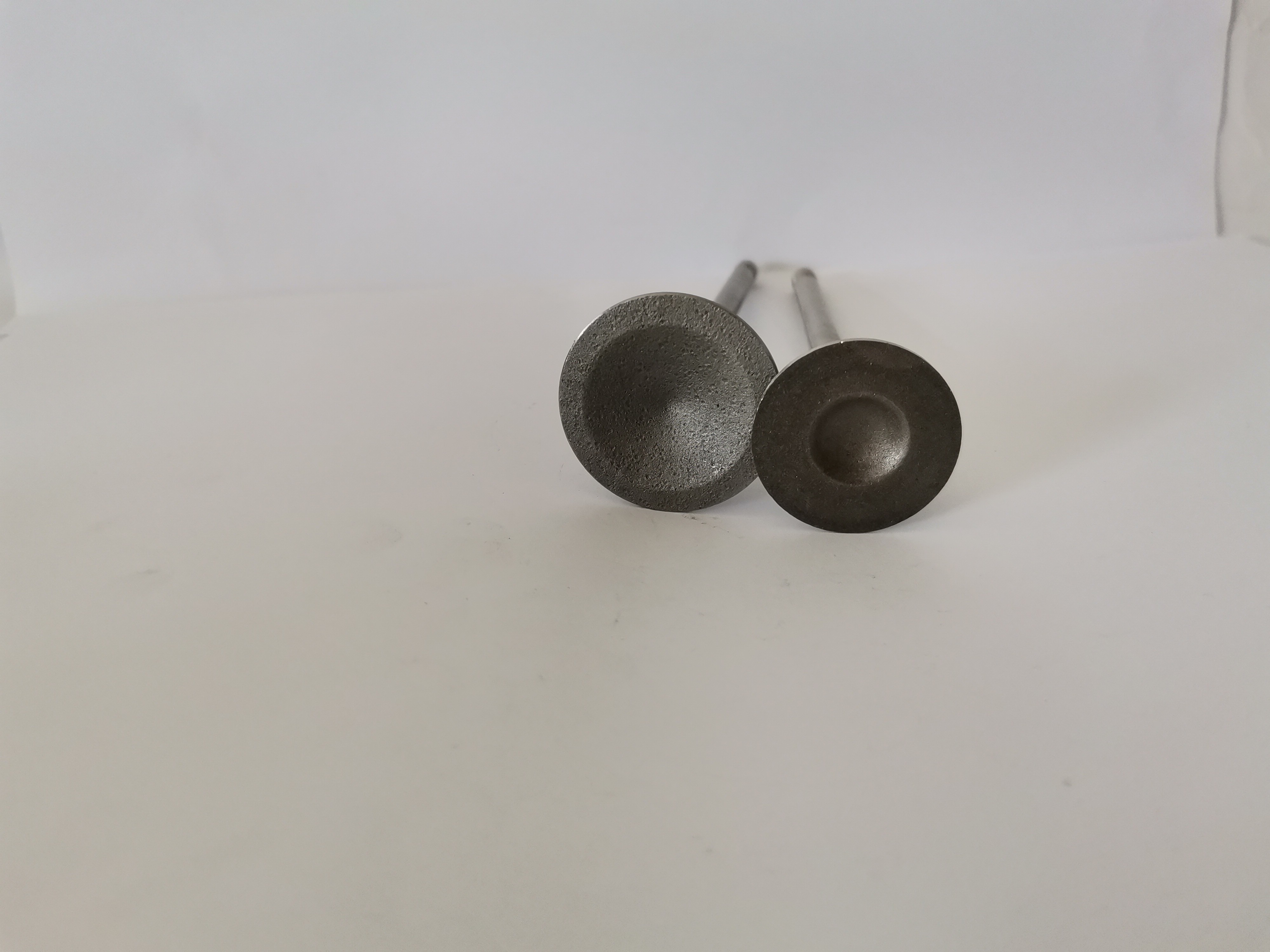 FORD Diesel Engine Valve 3062AC Administration Valves Engine Components
